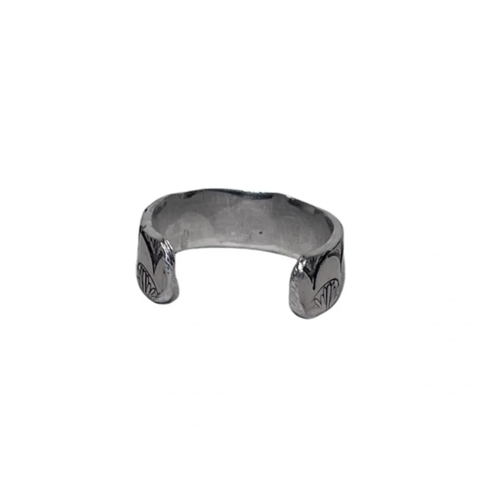 Handmade ring hand